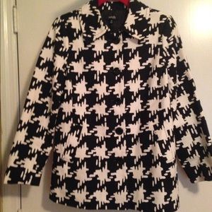 Houndstooth PeaCoat Like New Great for Fall